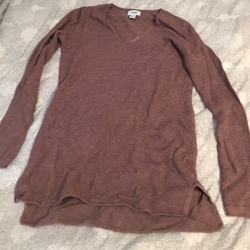 Long sleeve light pink sweater like shirt